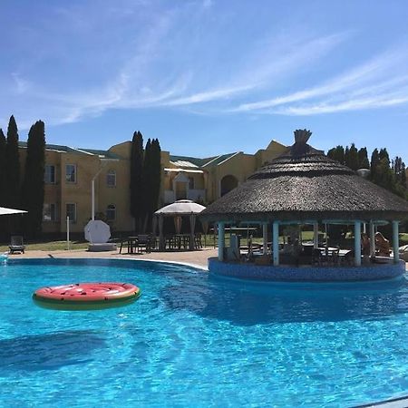 Mediterran Apartman With Pool Siofok Exterior photo