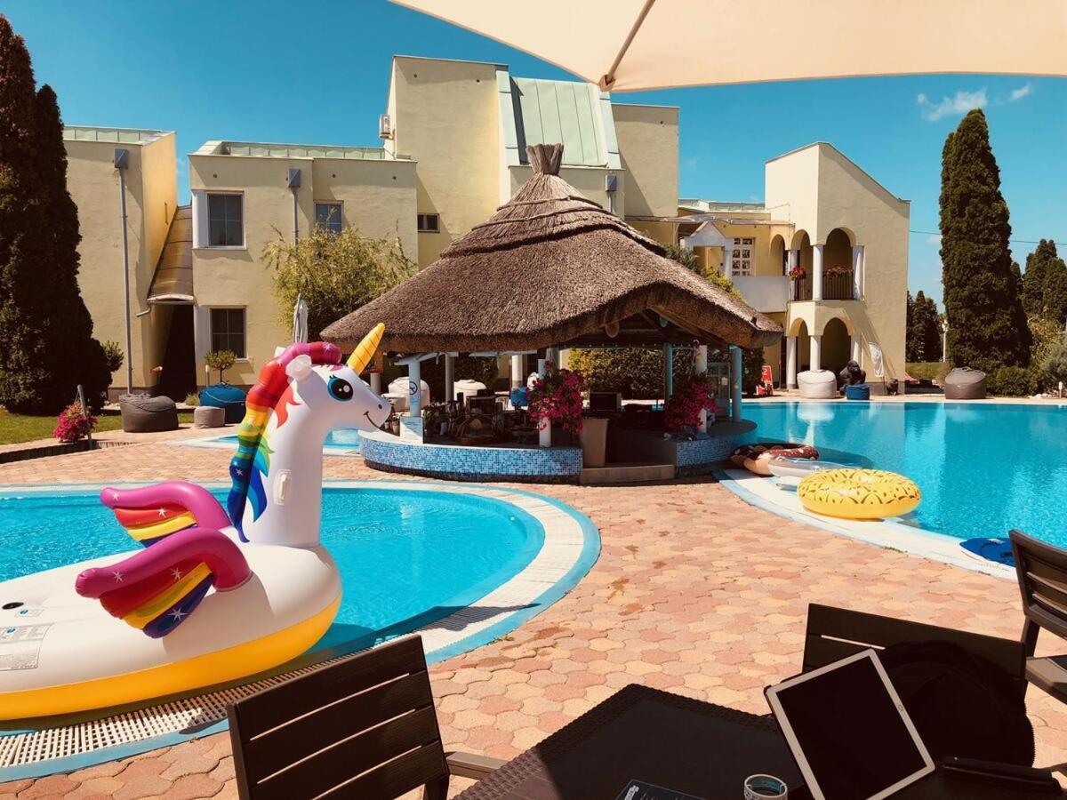 Mediterran Apartman With Pool Siofok Exterior photo